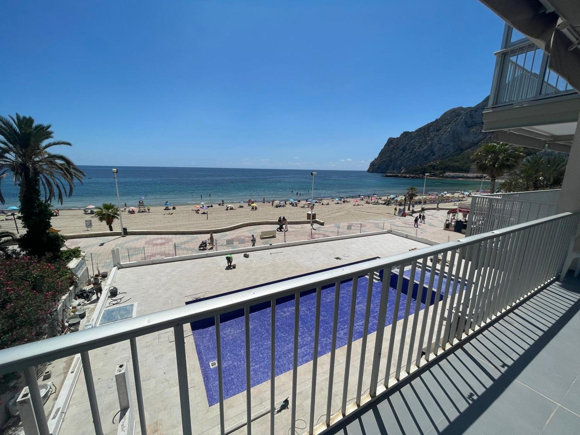 Medi Playa Primera Linea Con Piscina Calp Extérieur photo